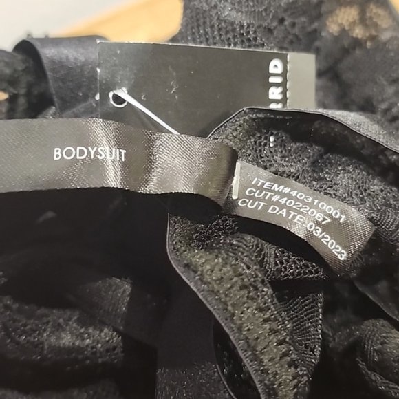 Torrid - Lacy Bondage Bodysuit with Neck Harness in Rich Black - Picture 13 of 14